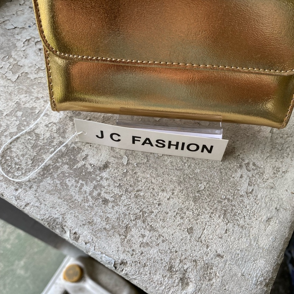 NWT J C FASHION GOLD WALLET - Picture 2 of 8